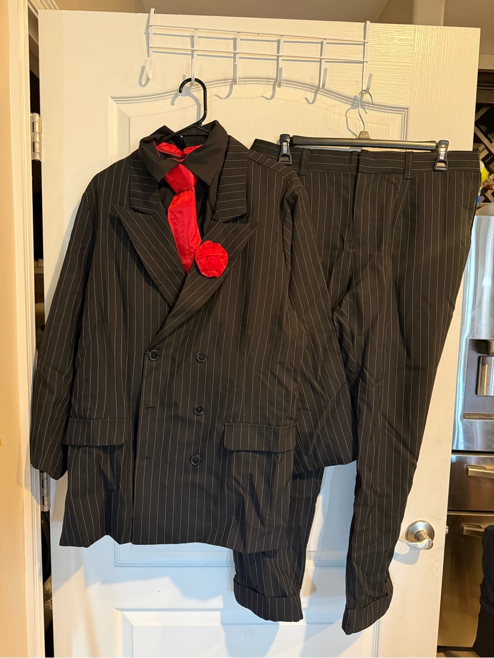 Spirit Halloween men’s Adult 1920s mob mobster Gangster Suit cosplay Costume XL